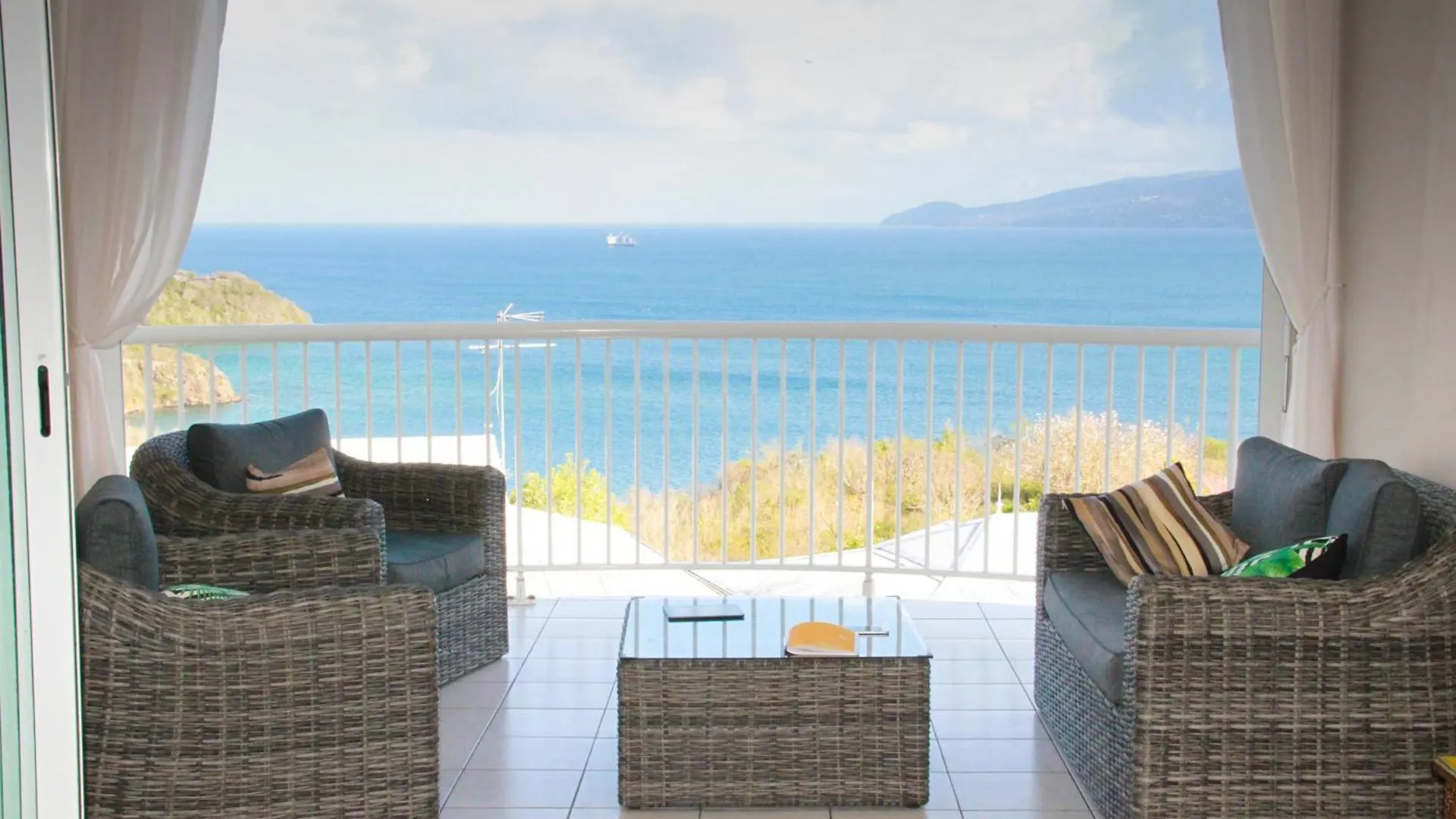 Apartment Bleu Caiali - Splendide Vue Mer - 2 Ch - 2 Sdb - 4 Personnes Les Trois-Ilets